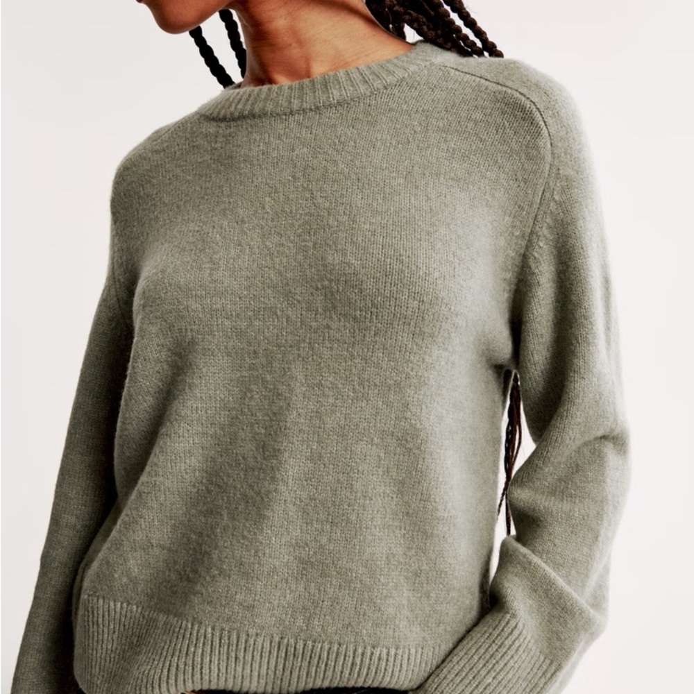 Abercrombie & Fitch Olive Green Crew Neck Sweater